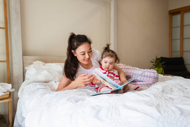 istock Story Time With Mummy 1243259576