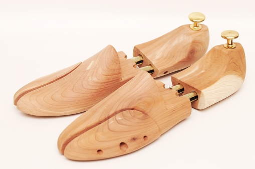 Wooden shoekeeper