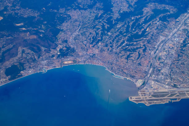 cagnes-sur-mer, saint-laurent-du-var y niza. ciudades de la riviera francesa. - 5415 fotografías e imágenes de stock