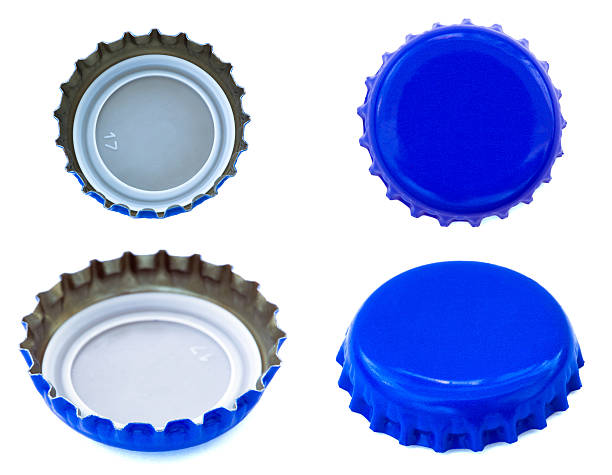 niebieski metalowe korony - beer bottle beer bottle bottle cap zdjęcia i obrazy z banku zdjęć