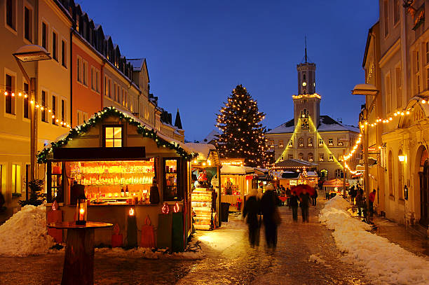 istock Schneeberg cristmas market 124388174