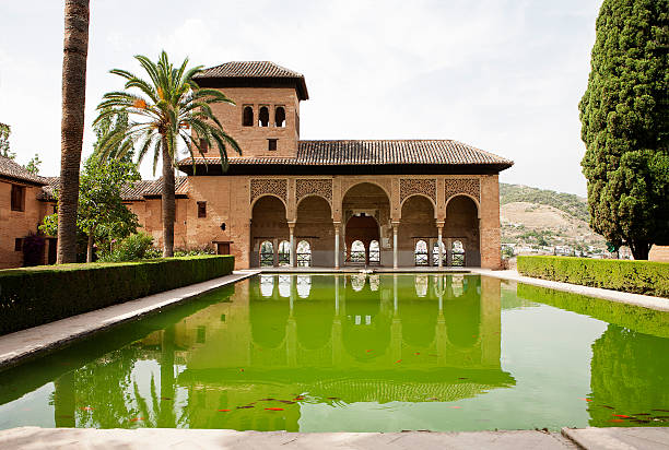 istock Ladies Tower,Alhambra,Granada,Spain 124405364