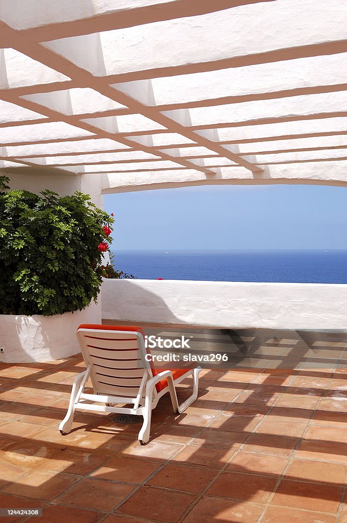 Der Blick auf das Meer von der Terrasse des Luxushotels - Lizenzfrei Atlantik Stock-Foto