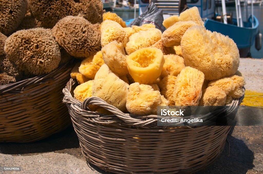 Basketful des éponges - Photo de Crète libre de droits