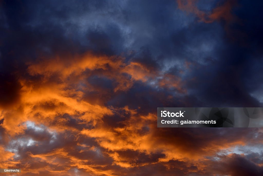 Lever du soleil du ciel - Photo de Ciel orageux libre de droits