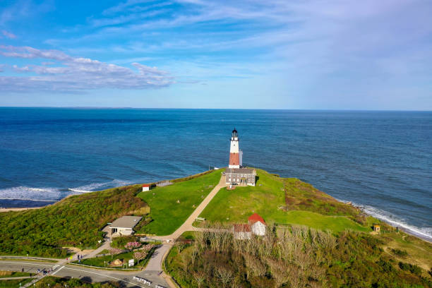 farol de montauk - long island, nova iorque - the hamptons long island lighthouse - fotografias e filmes do acervo