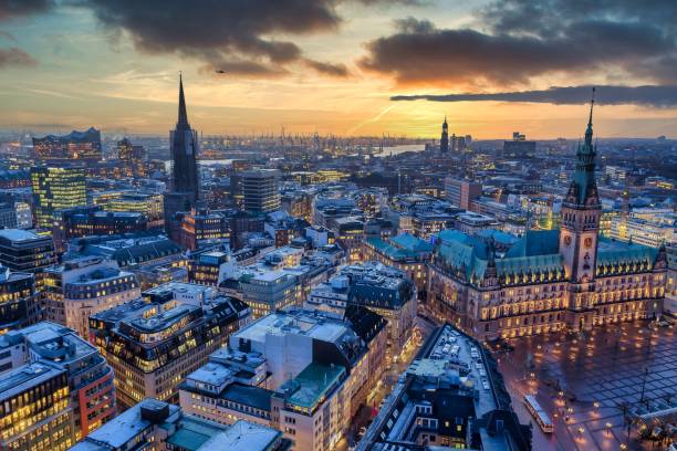Hamburg_Dusk aerial view of Hamburg in the evening hamburg germany photos stock pictures, royalty-free photos & images