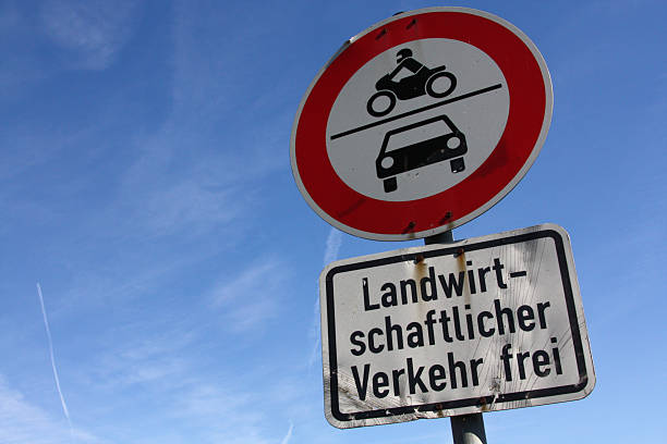 istock Agricultural traffic free 124548011