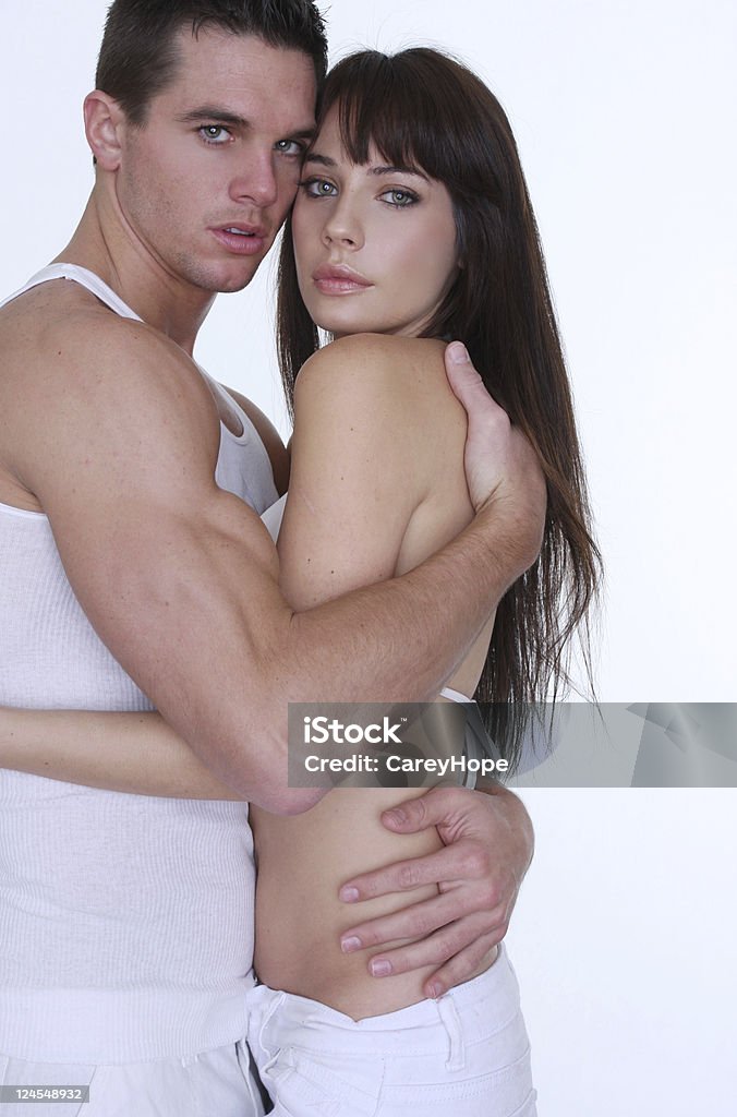 Foto de una pareja - Foto de stock de Abrazar libre de derechos