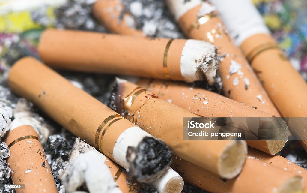 Zigarette - Lizenzfrei Beleuchtungstechnik Stock-Foto