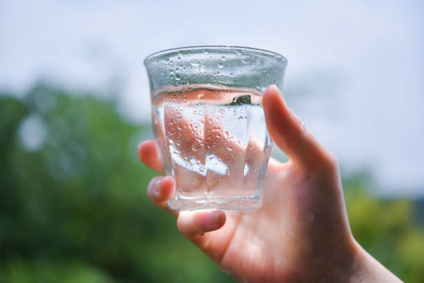 glas wasser - condensation water cold drink drop stock-fotos und bilder