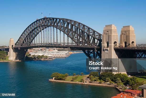 Puente Del Puerto De Sídney Kirribilli Foto de stock y más banco de imágenes de Acero - Acero, Agua, Aire libre