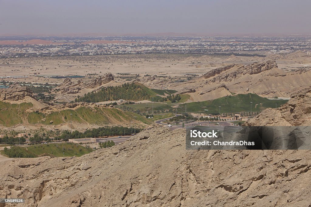 Ai Ain, Emiratos Árabes Unidos-el camino a Jebel Hafit - Foto de stock de Abu Dabi libre de derechos