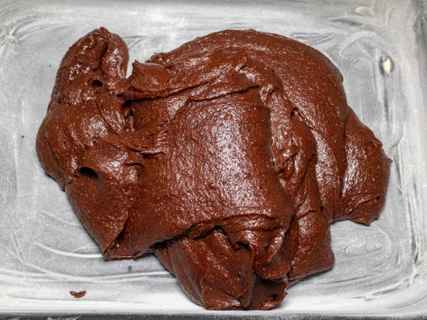 schokolade brownie teig - ready to cook flash stock-fotos und bilder