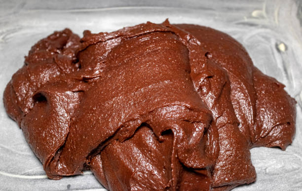 schokolade brownie teig - unhealthy eating flash stock-fotos und bilder