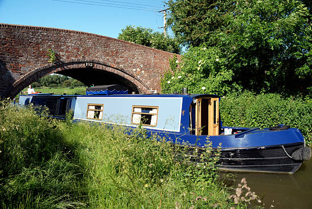 istock Narrow boat on Oxford canal 124618889