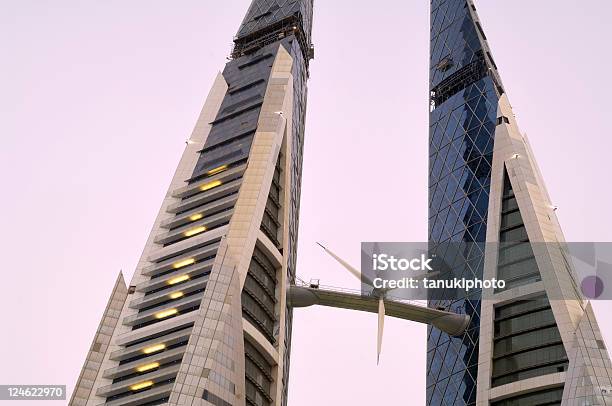 Bahrain World Trade Centre - Fotografie stock e altre immagini di Medio Oriente - Medio Oriente, Ambientazione esterna, Architettura