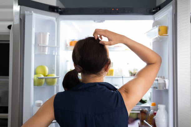 istock Hungry Women Looking 1246363391