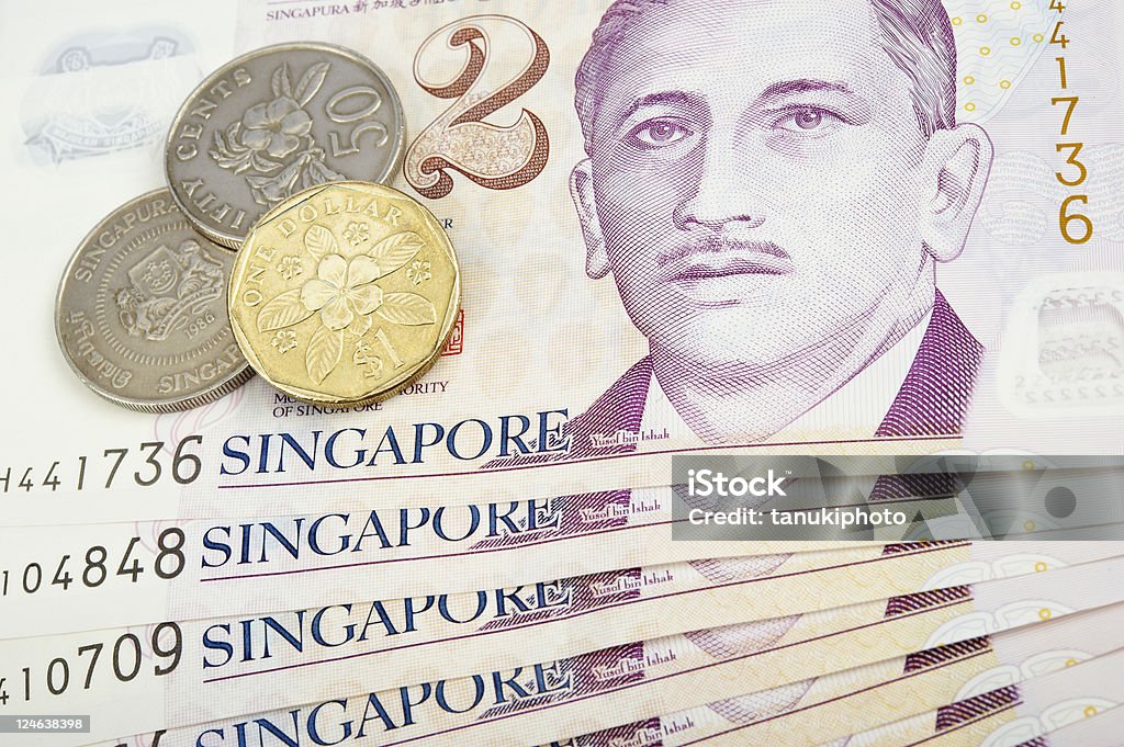 Les futurs billets de banque et pièces de monnaie de Singapour - Photo de Billet de dollars singapouriens libre de droits