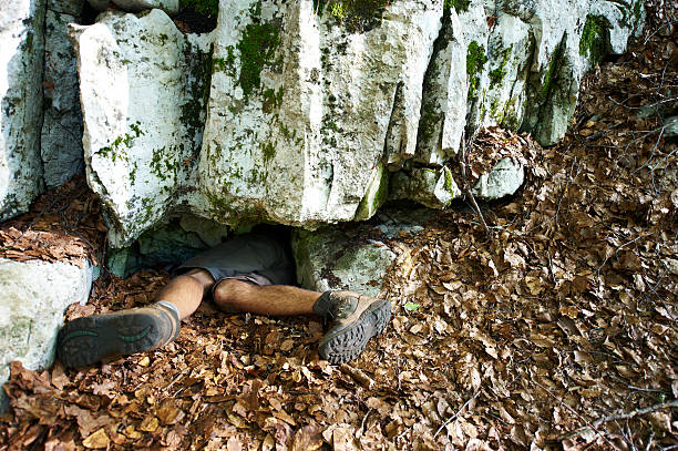 enfrenta caver - spelaeology imagens e fotografias de stock