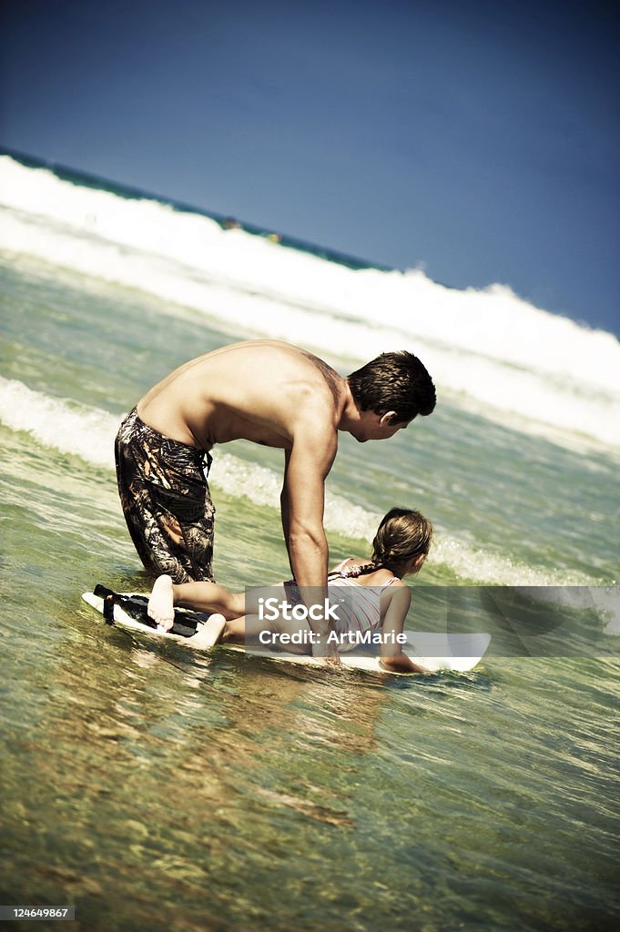 Lección de surf - Foto de stock de Actividades recreativas libre de derechos