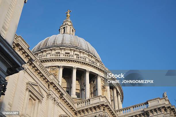 Photo libre de droit de La Cathédrale Saint Paul Londres Royaumeuni banque d'images et plus d'images libres de droit de Architecture - Architecture, Bleu, Bâtiment vu de l'extérieur