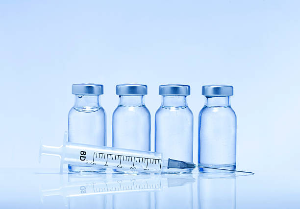 istock Medical Series--injection 124671198