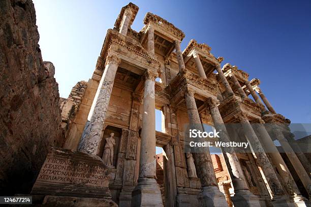 Celsus Library - zdjęcia stockowe i więcej obrazów Biblioteka - Biblioteka, Przeszłość, Efez