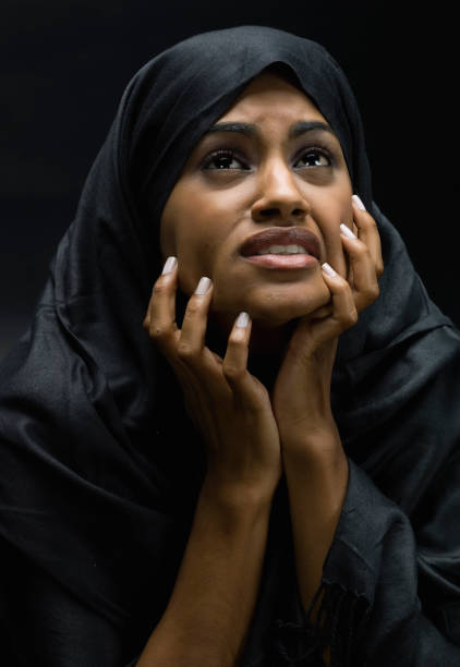 istock Crying muslim woman 124688346