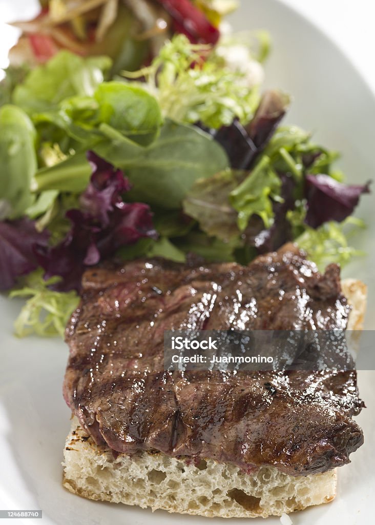 Steak Sandwich - Foto stock royalty-free di Manzo