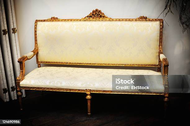 Louis Xiv Settee Antigüedades Foto de stock y más banco de imágenes de Louis XIV de Francia - Louis XIV de Francia, Muebles, Anticuado