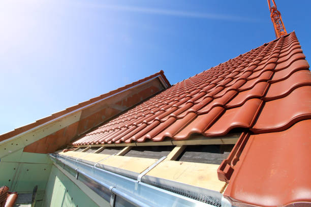 istock A tiled roof is newly covered 1246997178