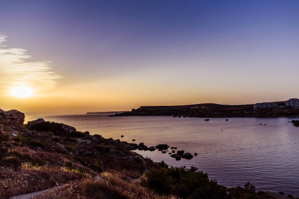 spectacular sunset in the bay area - nodoby imagens e fotografias de stock