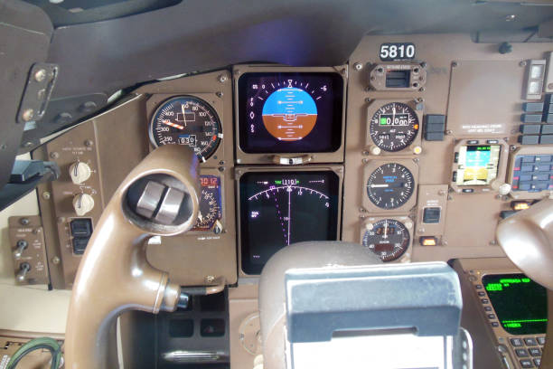 cubierta de vuelo jetliner - commercial airplane throttle lever cockpit fotografías e imágenes de stock