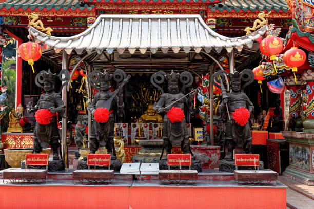 Chinese shrine at Wat Phanan Choeng temple - Thailand Chinese shrine at Wat Phanan Choeng, Thailand, UNESCO World Heritage Site, Southeast Asia, Asia - 21st January 2020 wat phananchoeng stock pictures, royalty-free photos & images