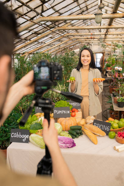 istock Sharing healthy recipe with followers 1247828227