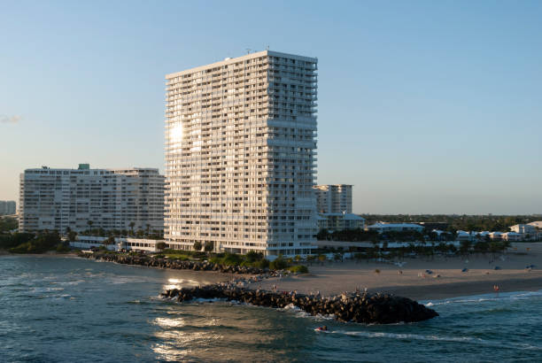 The late afternoon view of the beach coastline in Fort Lauderdale (Florida).