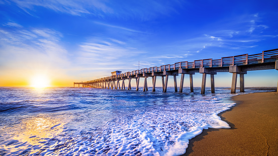the famous pier of venice while sunset, florida