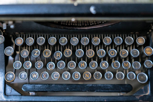 istock Close up of a vintage old typewriter 1247892076