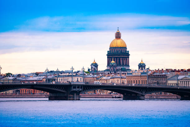 istock St. Isaac's Cathedral and Blagoveshchenskiy Bridge 1248010760