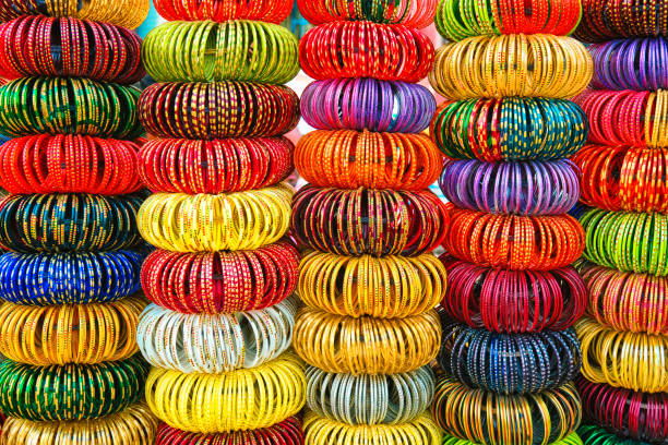 Indian Bangles in a shop Indian Bangles or wrist bracelets on sale in a Jewelery shop. Jodhpur, Rajasthan, India bangle stock pictures, royalty-free photos & images