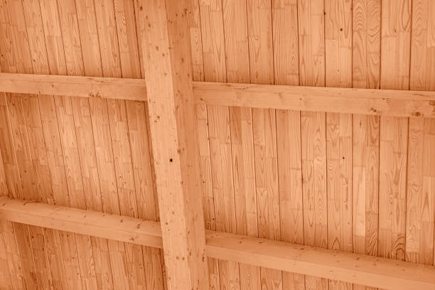 The construction of the wooden roof.