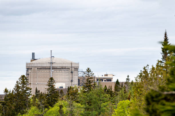 reator nuclear point lepreau - megawatt - fotografias e filmes do acervo