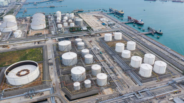 istock power plants and natural gas storage tanks 1248328887