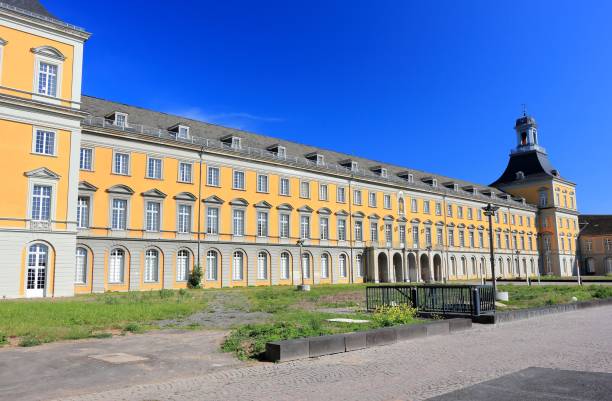 palazzo elettorale a bonn, germania. - electoral palace foto e immagini stock