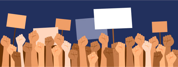 protestujący ręce trzymając banery z kopią miejsca. strajk, rewolucja, tło wektora konfliktu. strajk protestujących politycznych i demonstracji. - striker stock illustrations