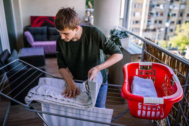 istock Teenager Helping Around 1248481985