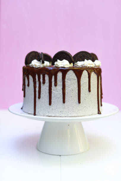 istock Chocolate cookies and cream cake 1248506809