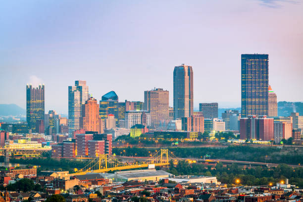 istock Pittsburgh, Pennsylvania, USA 1248528101
