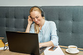 frau-arbeitet-am-laptop-im-home-office.jpg?b=1&s=170x170&k=20&c=Vmf0t2IOVV7Dhcre1EfxBiPcw1lcuWzUfsoGRH2tNQY=